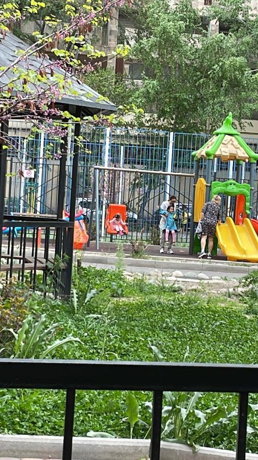 Арбат Apartment Almaty Eksteriør billede